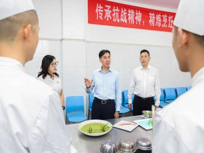 张骏调研市职业高级中学校